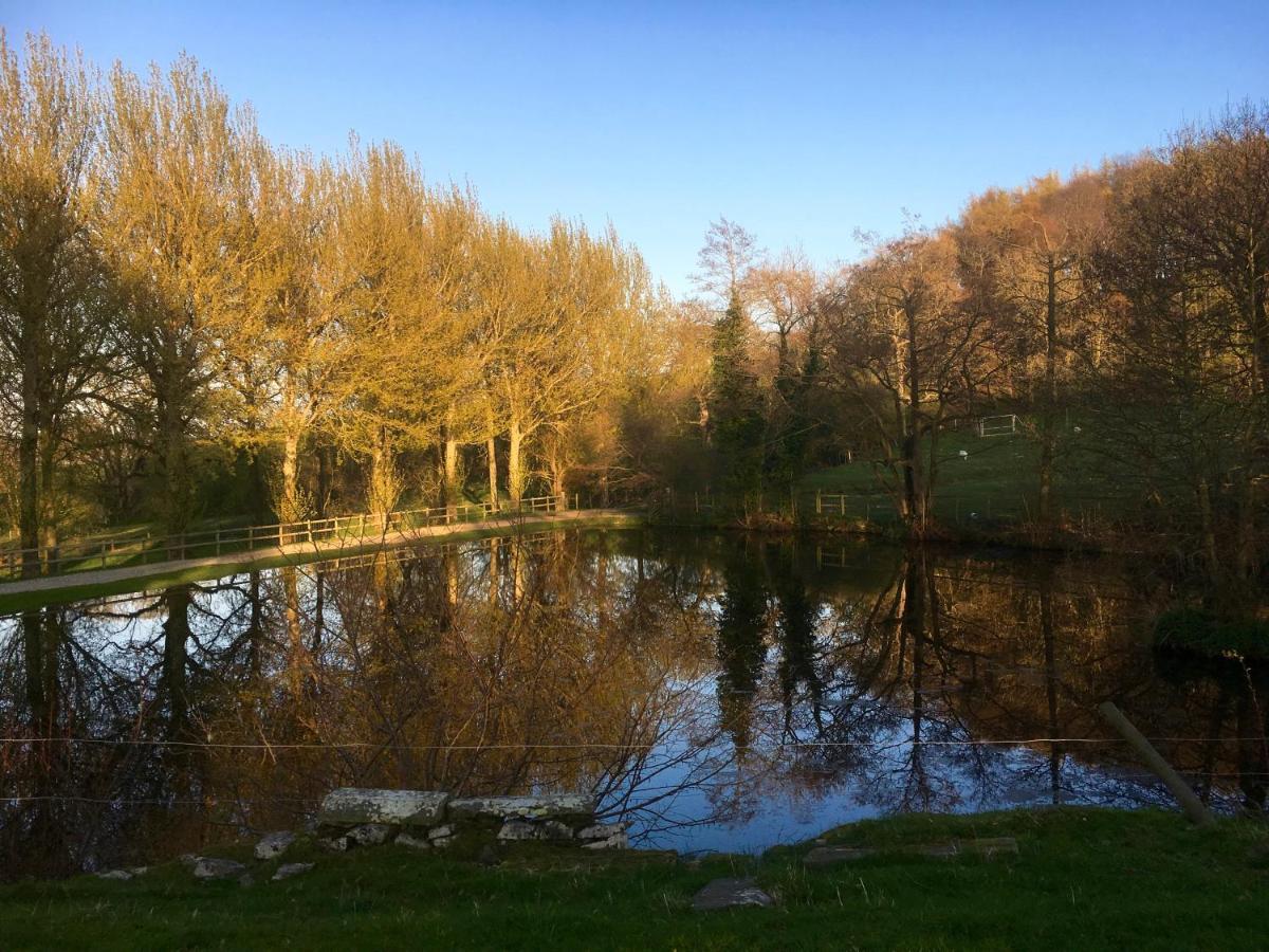 Penbedw Uchaf Estate - Rural Retreats, Tennis Mold Bagian luar foto