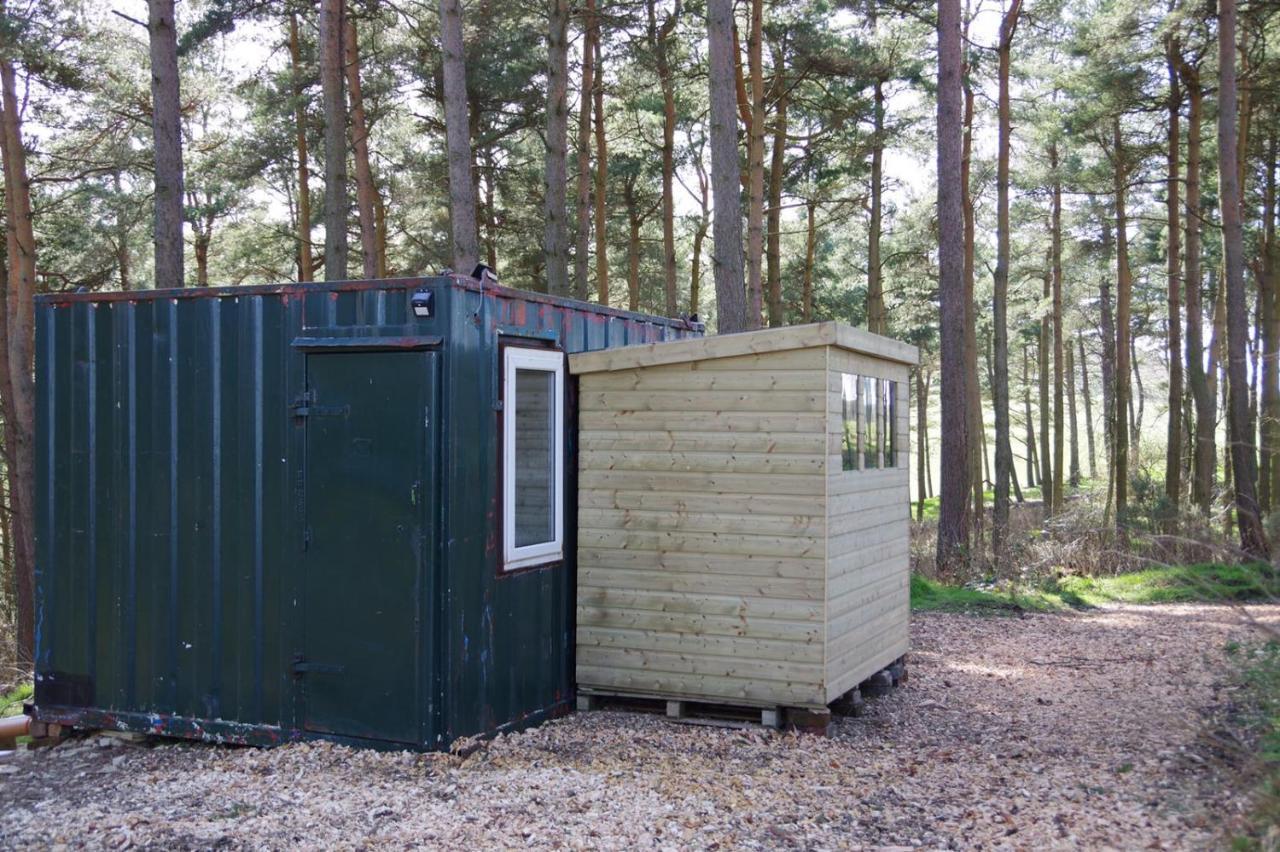 Penbedw Uchaf Estate - Rural Retreats, Tennis Mold Bagian luar foto