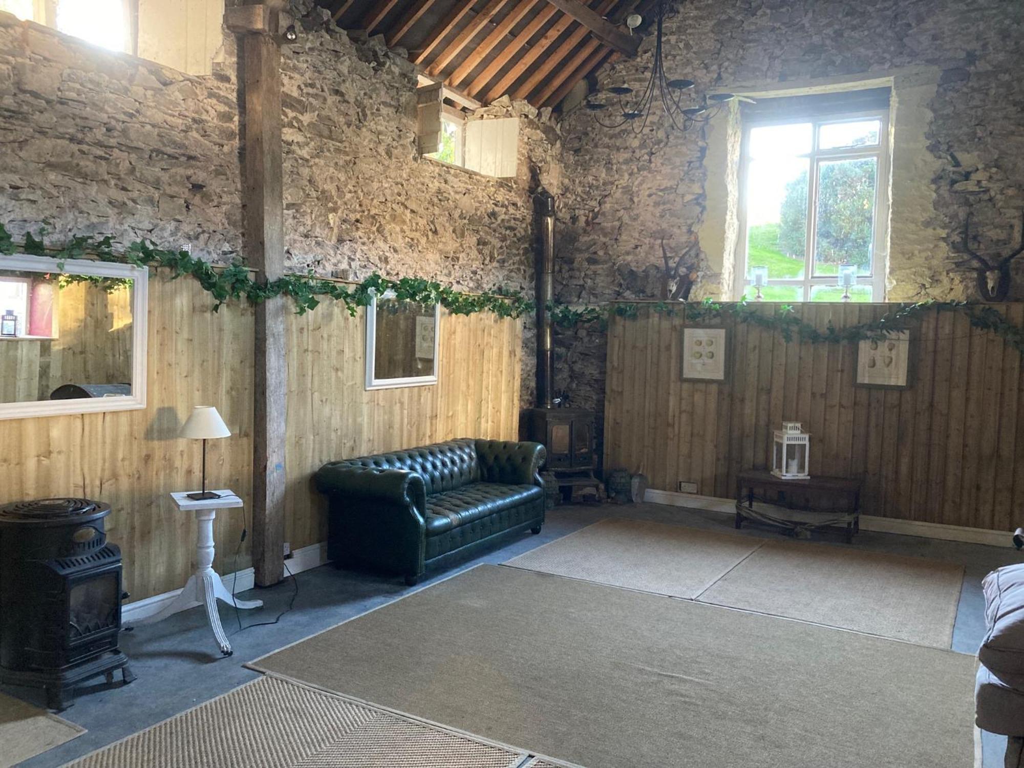 Penbedw Uchaf Estate - Rural Retreats, Tennis Mold Bagian luar foto
